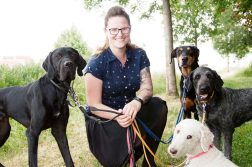 Leben mit Hund in der Großstadt? Susanne Wille mit ihren Hunden