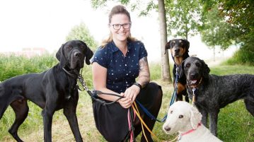 Leben mit Hund in der Großstadt? Susanne Wille mit ihren Hunden